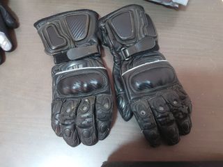Pack casco de moto con guantes y funda moto