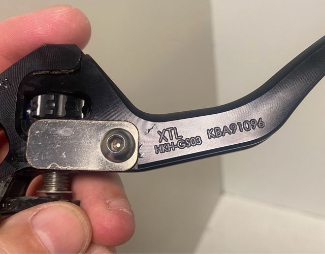 Pareja Manetas Gilles Ducati Monster