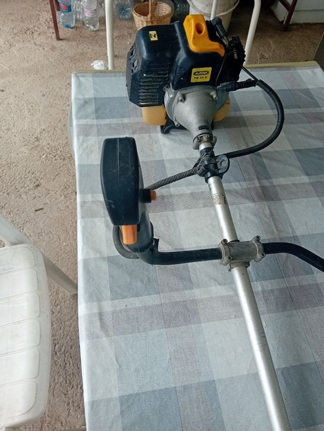 Desbrozadora Alpina TB 34D para aprovechar piezas