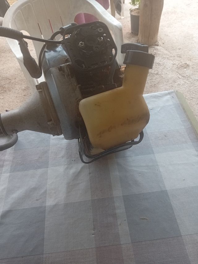 Desbrozadora Alpina TB 34D para aprovechar piezas