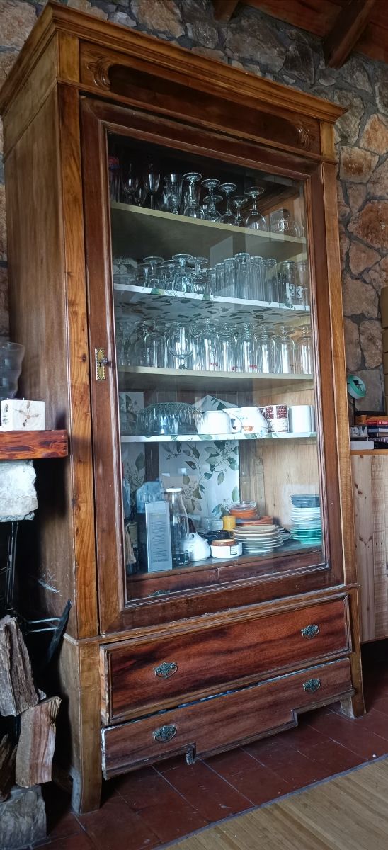 Vitrina antigua de madera ULTIMOS DIAS DESCUENTO