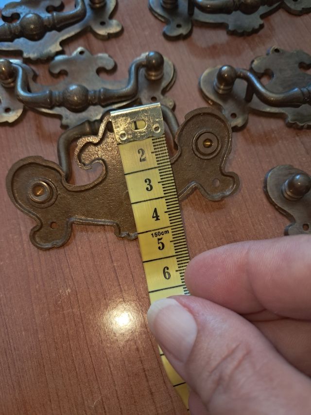 8 Tiradores antiguos metal dorado