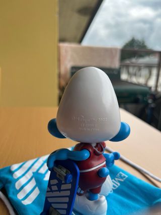 Statua Puffo Armani