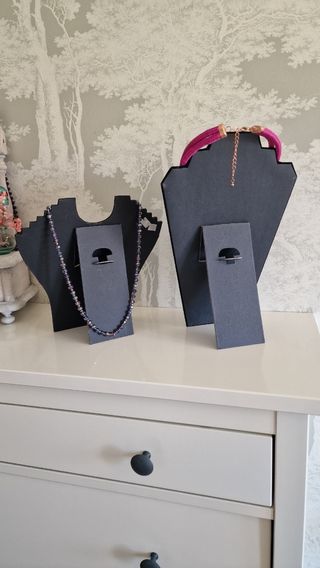 Expositores terciopelo collares