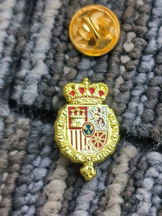 Pin escudo actual reinado Felipe VI Casa Real