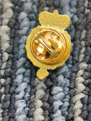 Pin escudo actual reinado Felipe VI Casa Real