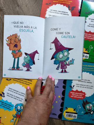 Colección de  7 libros de la Escuela de Monstruos 