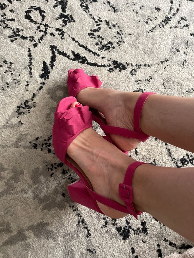 Sandalias Stradivarius rosa