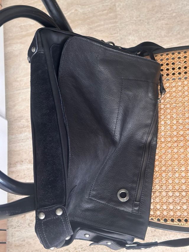 Maletín Piel Negra - Serraje
30x5x40