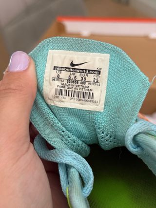 Nike Flyknit Air Max Glacier Ice Atomic
Anaranjado