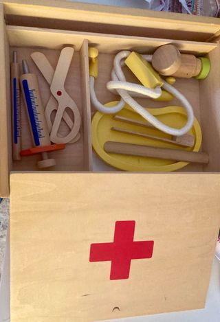 Maletín médico madera 