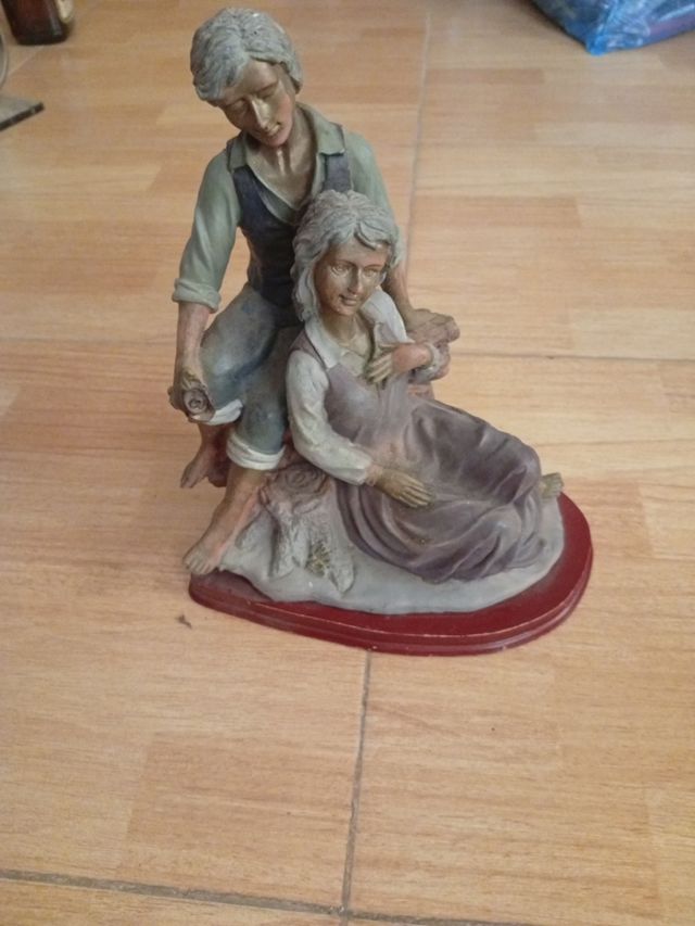 Pareja enamorada porcelana