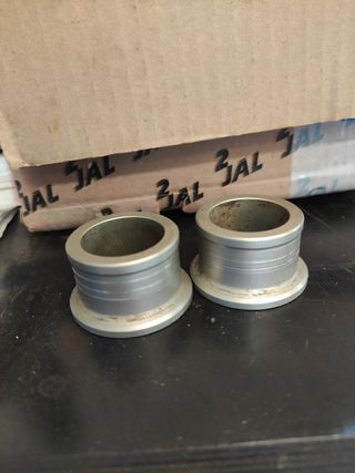Casquillos rueda trasera Honda