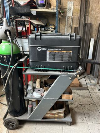 Soldadora Miller multiprocesos 300AMP