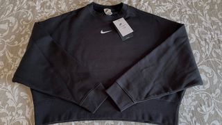 Sudadera Nike negra básica