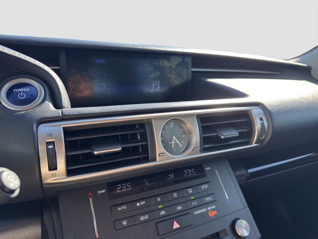 Lexus IS 300h 223CV Hibrido 2015