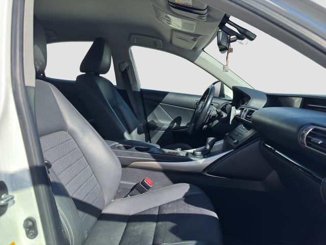 Lexus IS 300h 223CV Hibrido 2015