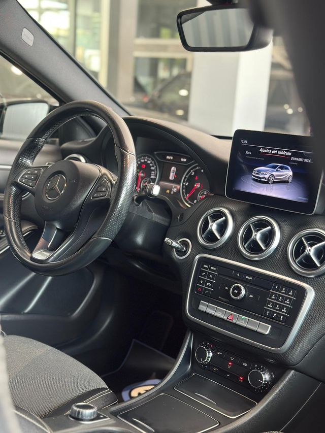 Mercedes-Benz Clase A200 AMG 136CV