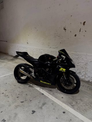 Suzuki GSXR 600 - Moto Impecable