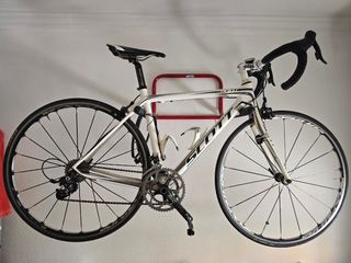 Bicicleta Carretera Scott blanca