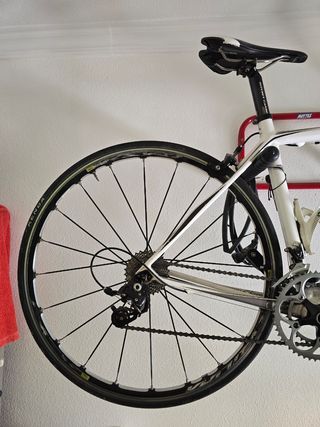Bicicleta Carretera Scott blanca