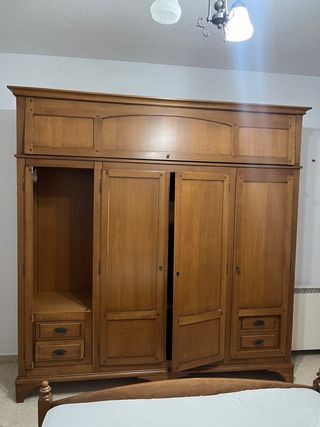 Armario madera rústico dormitorio
