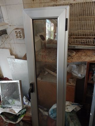 Ventana aluminio abatible