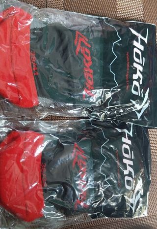 Calcetines 70 running - negros y rojos. Tallas