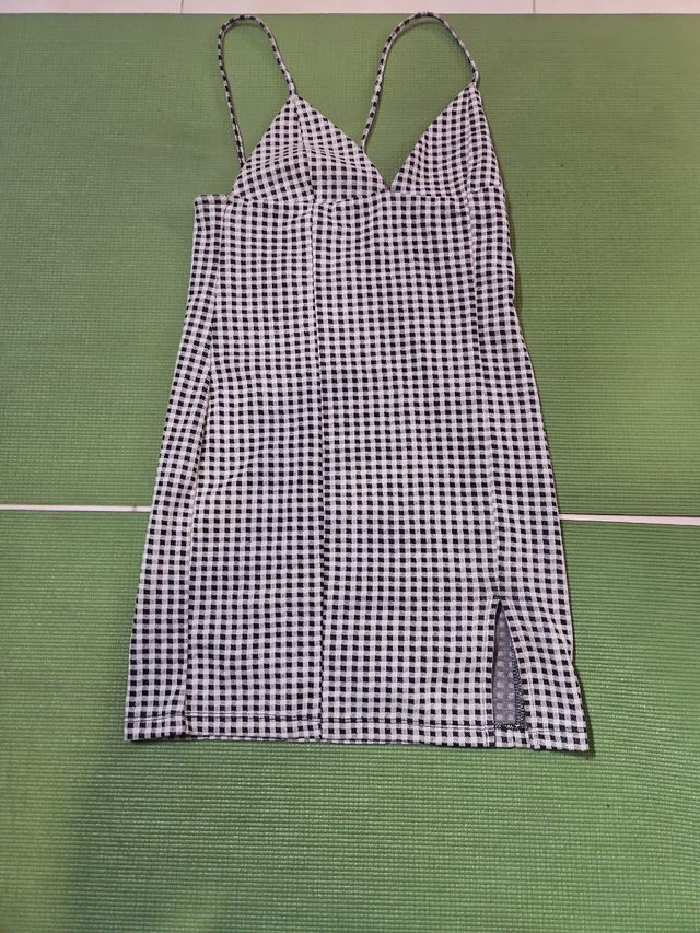 Vestido Bershka vichy blanco-negro talla S