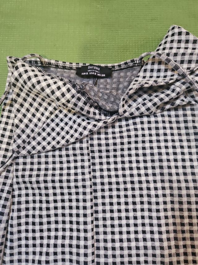Vestido Bershka vichy blanco-negro talla S
