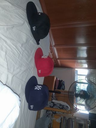 3 Gorras New Era - Planas y Cerradas
