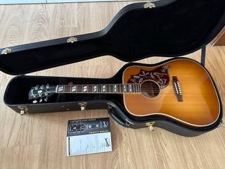 Gibson Hummingbird 2016