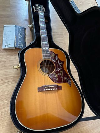 Gibson Hummingbird 2016