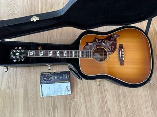 Gibson Hummingbird 2016