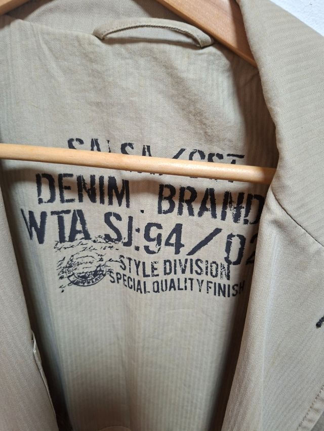 Chaqueta Salsa beige