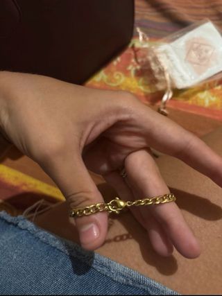 Braccialetto con iniziale a cuore - oro