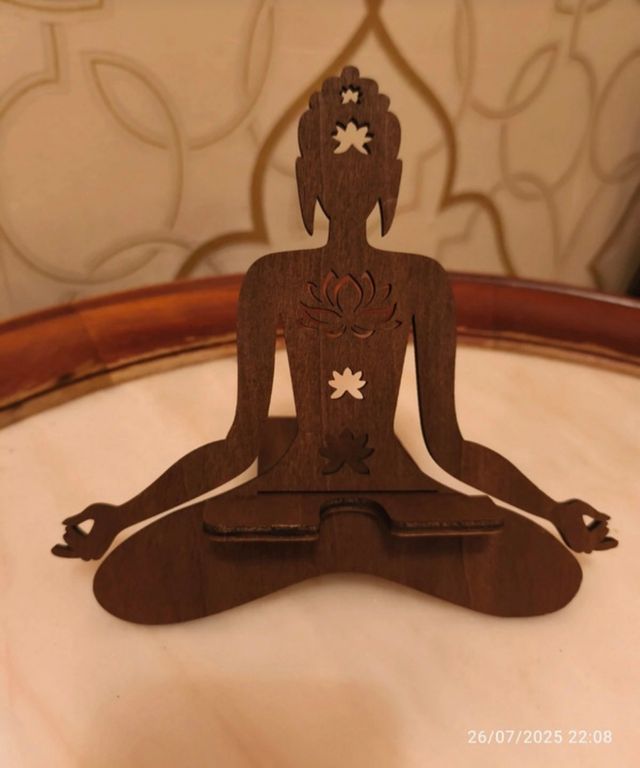 Soporte móvil Buda madera