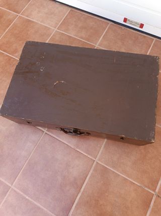 Maleta madera antigua
