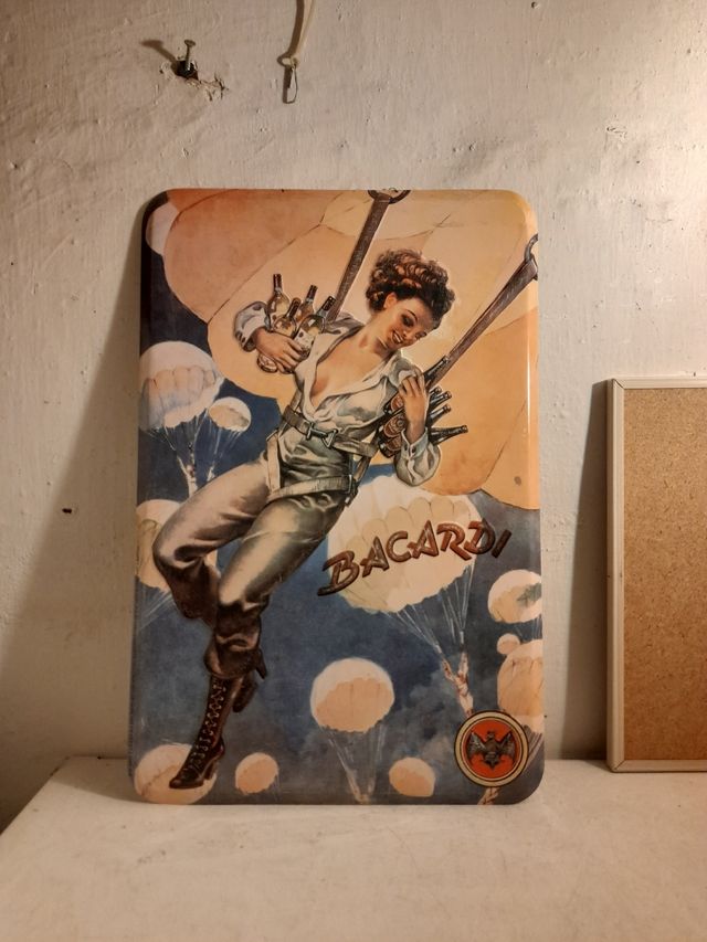 Cartel de chapa Bacardi retro.