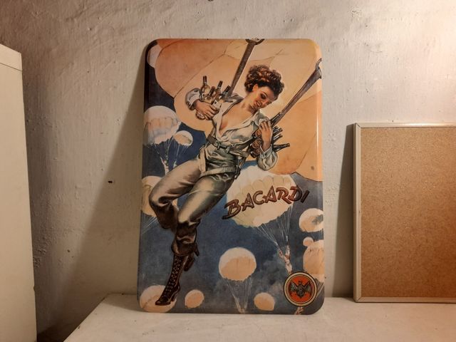 Cartel de chapa Bacardi retro.