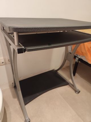 Escritorio ordenador - negro/plata