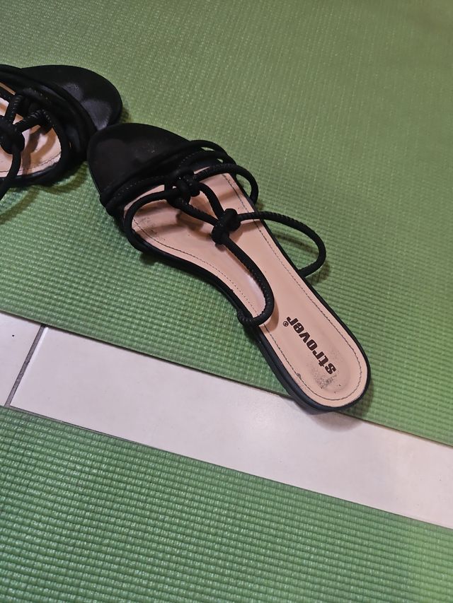 Sandalias negras Strover - talla 39