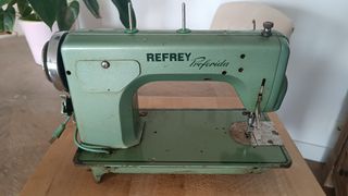 Máquina coser Refrey Preflerida Antigua