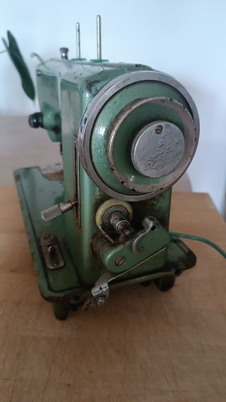 Máquina coser Refrey Preflerida Antigua