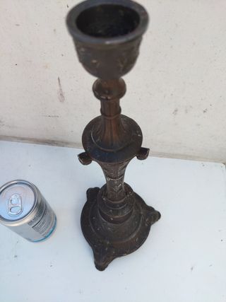 Candelabro bronce labrado y repujado antiguo S.XIX