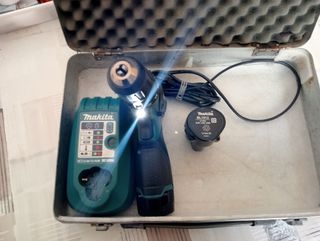 Taladro atornillador Makita 10.8V