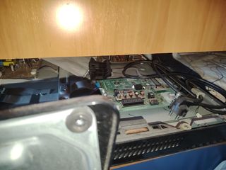 TV de 5o pulgadas,Tiene  1 placa ,mal