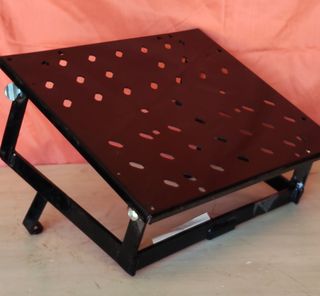 Parrila porta equipaje o baúl de reparto.