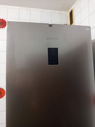 Combi frigorífico - 1 año uso