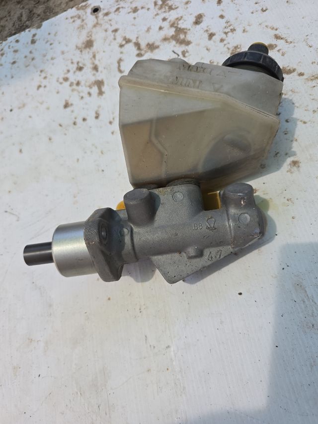 Bomba Freno Renault Clio II